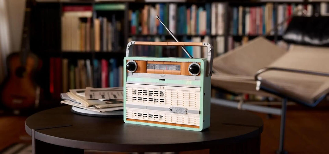 LEGO Icons Sets: LEGO Retro Radio Edition